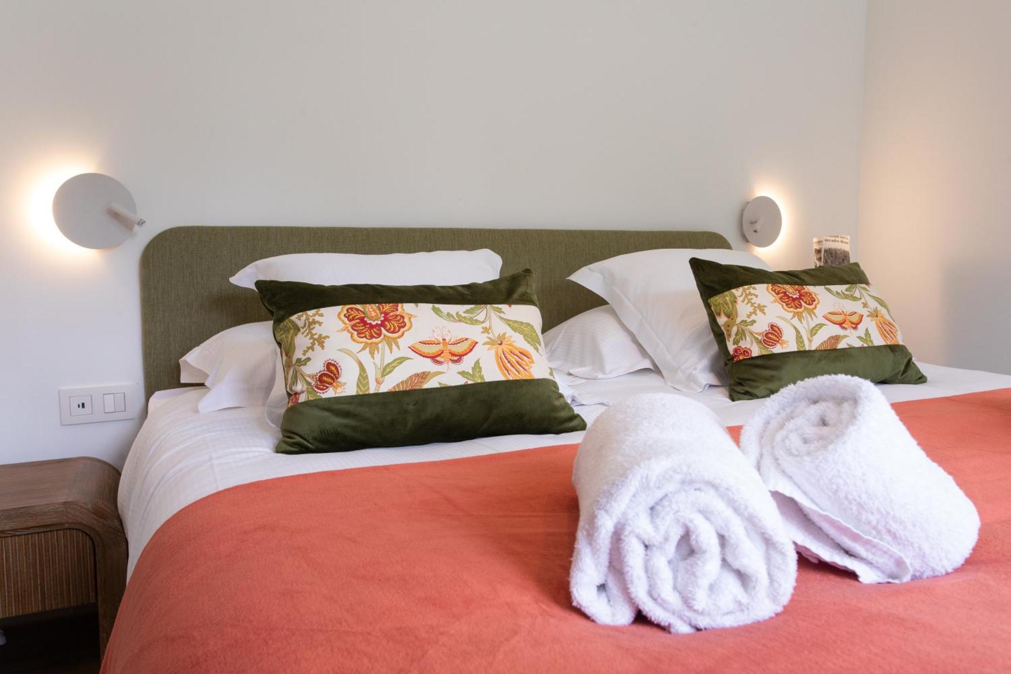 Hotel Le Verger Maelvi Гримо Екстериор снимка